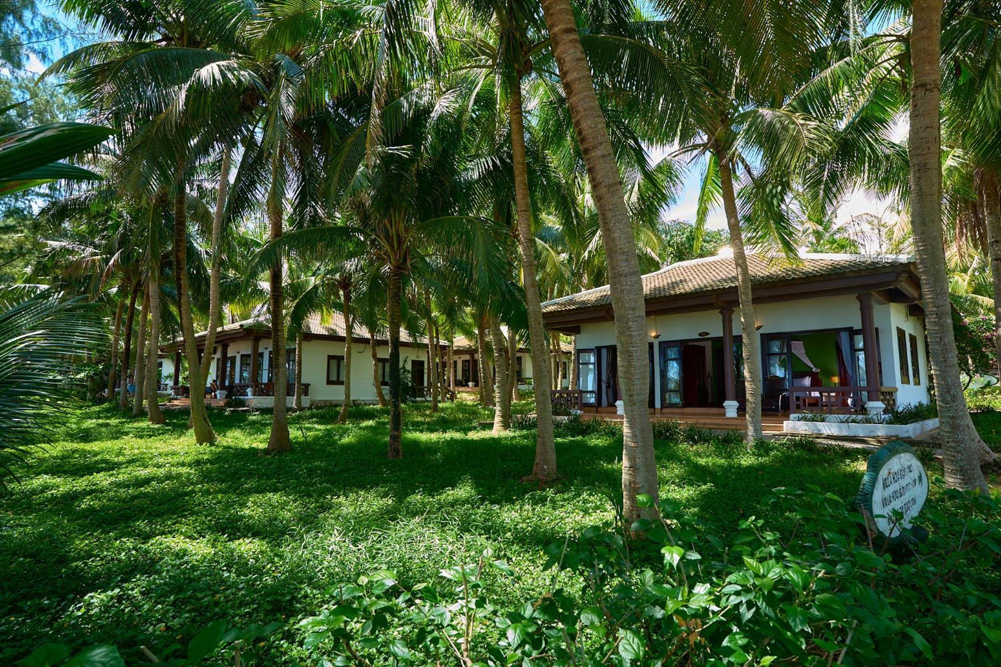 Lang Co Beach Resort Buitenkant foto