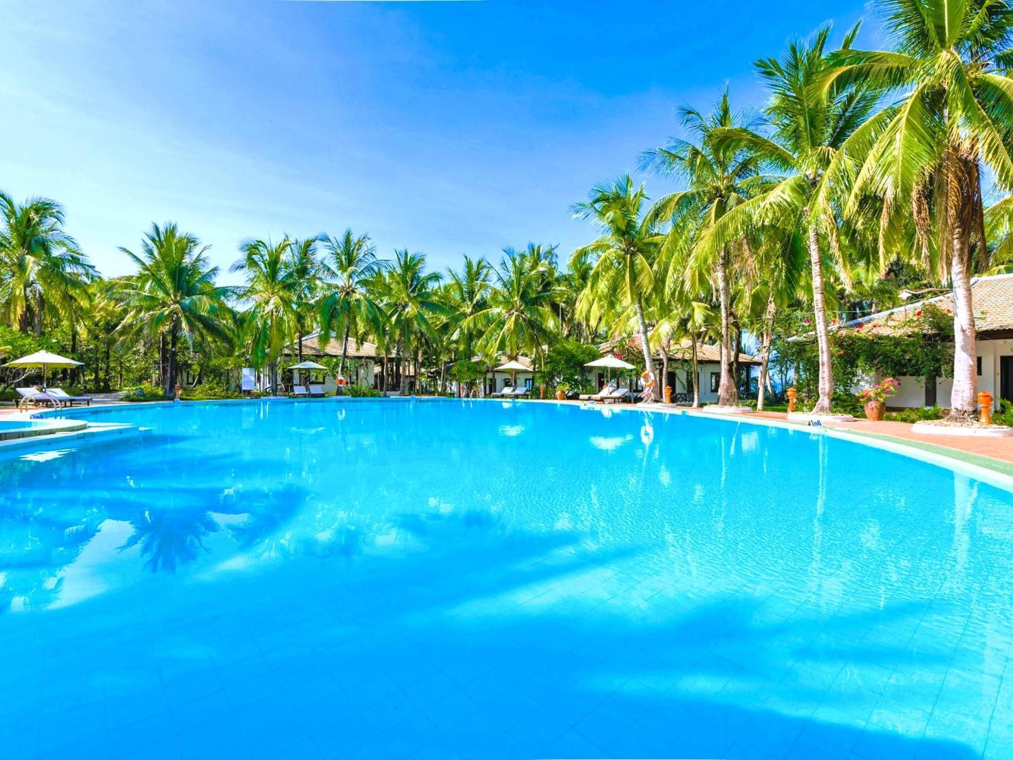 Lang Co Beach Resort Buitenkant foto
