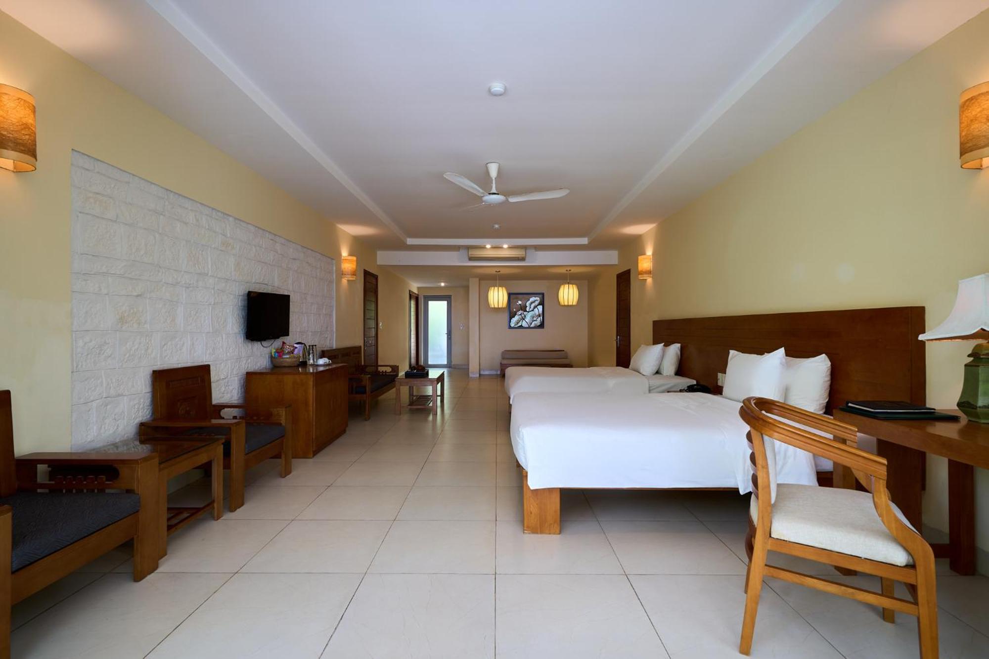 Lang Co Beach Resort Buitenkant foto